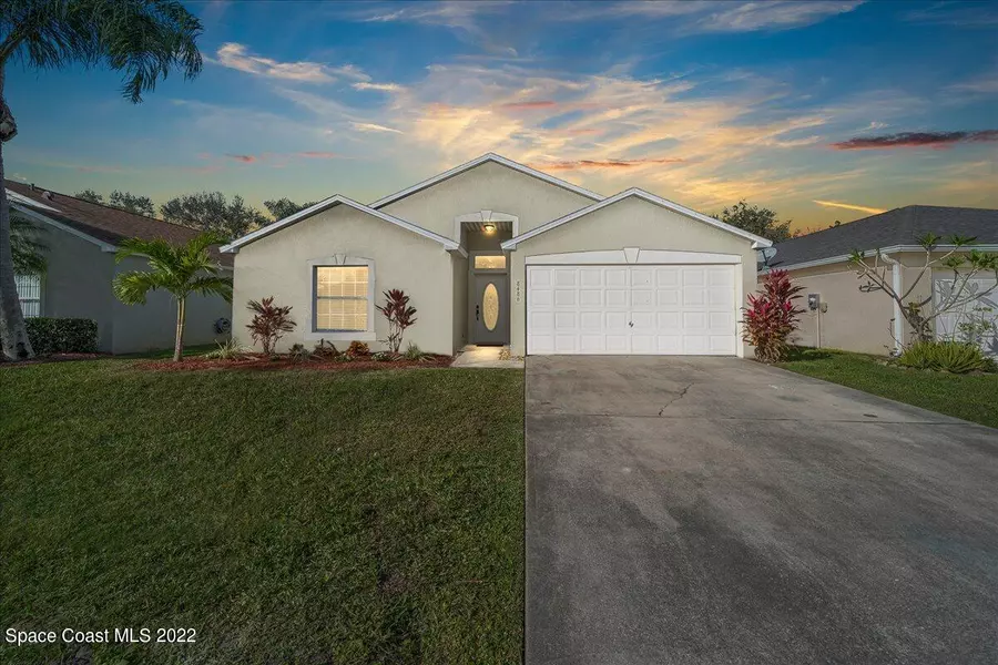 8486 Mizell DR, Melbourne, FL 32940