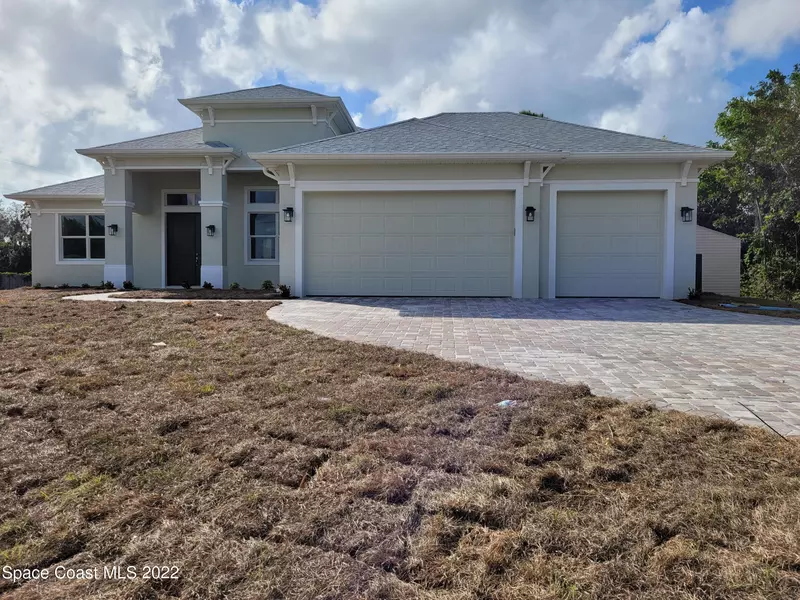 805 Lexington ST NE, Palm Bay, FL 32907