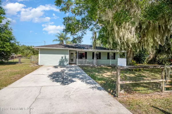 Mims, FL 32754,3453 Brevard RD