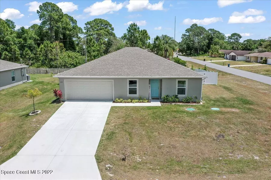 895 Fletcher RD SE, Palm Bay, FL 32909