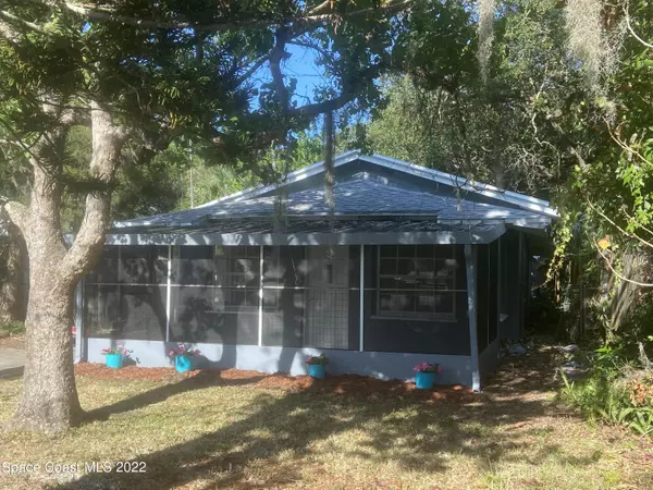 207 N Grannis AVE,  Titusville,  FL 32796