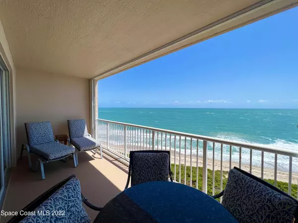 Hutchinson Island, FL 34949,4180 N A1a #1002