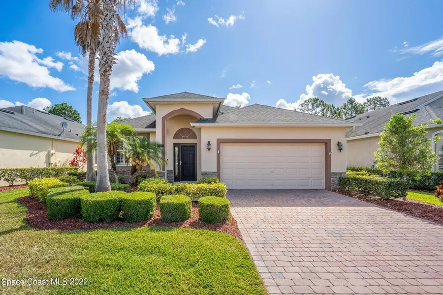 689 Remington Green DR SE, Palm Bay, FL 32909