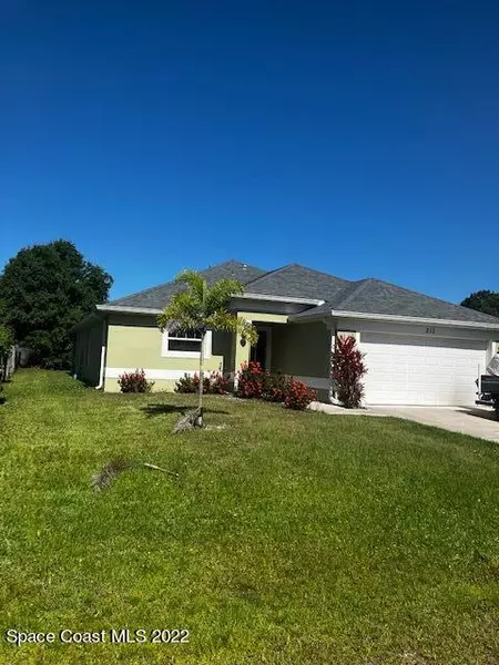210 Cavern AVE SE, Palm Bay, FL 32909