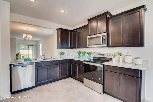 Palm Bay, FL 32909,879 Remington Green DR SE