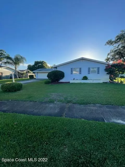 2610 Hutchinson PL, Titusville, FL 32780