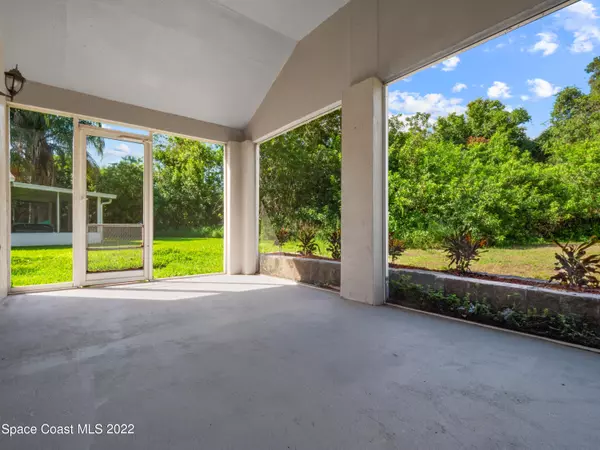 Palm Bay, FL 32905,2221 Redwood CIR