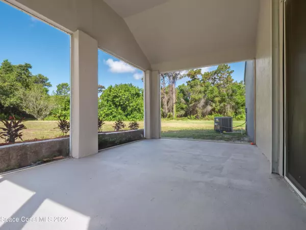 Palm Bay, FL 32905,2221 Redwood CIR