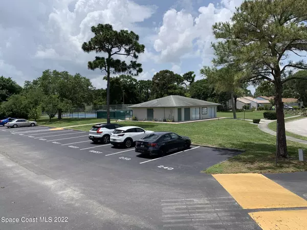 Melbourne, FL 32935,2935 Thrush DR #243