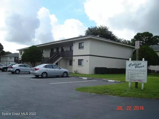 Cocoa, FL 32922,1560 University LN #602