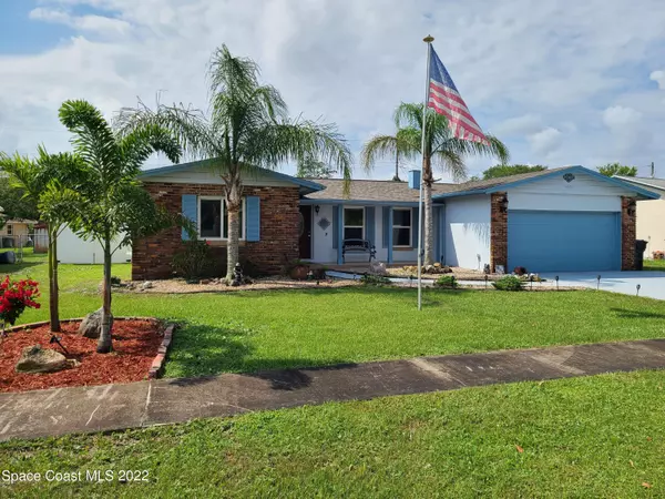 1621 Guldahl DR, Titusville, FL 32780