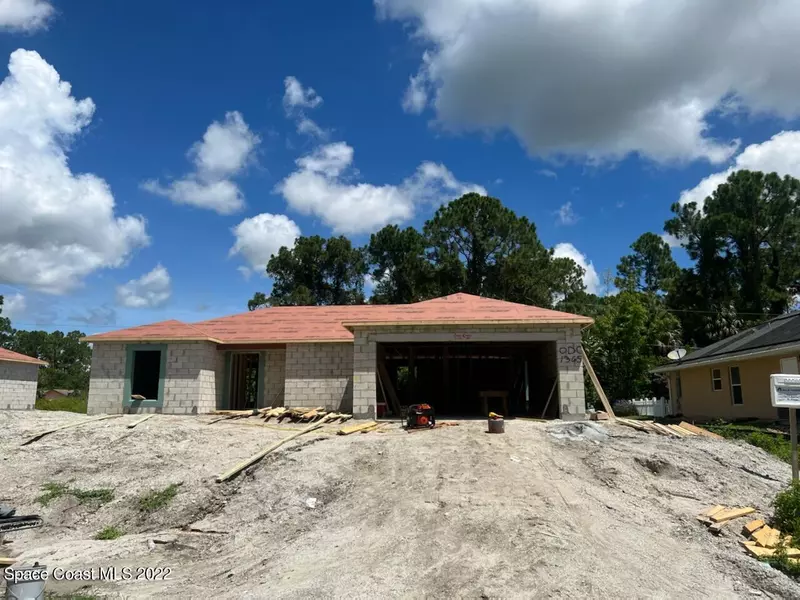 1365 Gibralter ST SW, Palm Bay, FL 32908