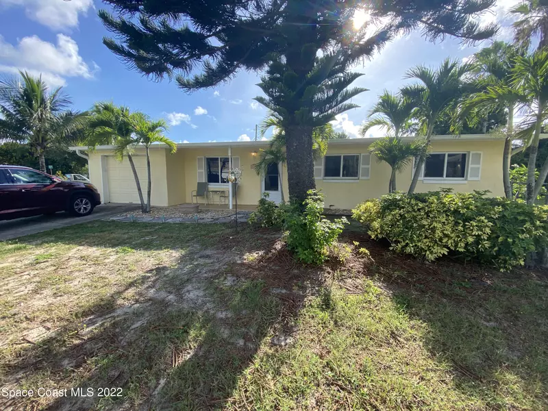 8800 Sea Shell LN, Cape Canaveral, FL 32920