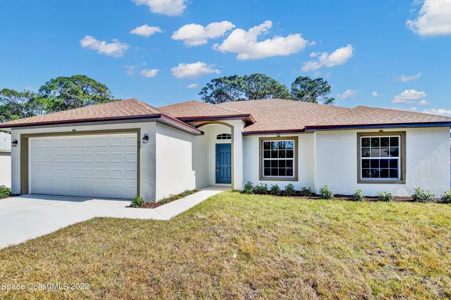 525 Plumbago RD NW, Palm Bay, FL 32907