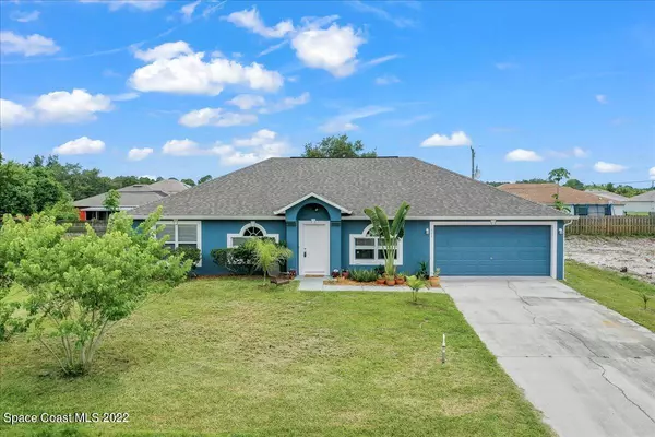 564 Olsmar ST SW, Palm Bay, FL 32908