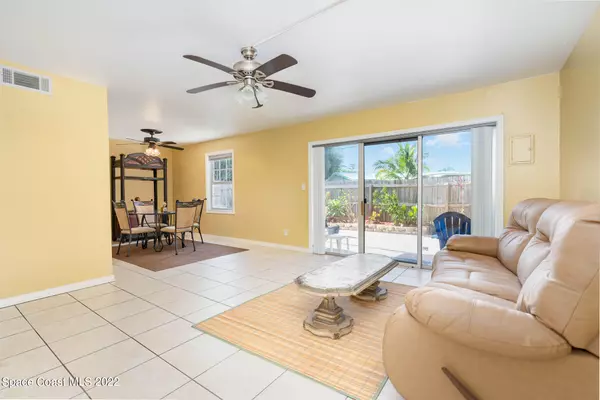 Indian Harbour Beach, FL 32937,901 S Colonial CT #A