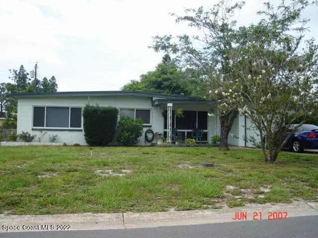 Cocoa, FL 32922,905 Avon PL