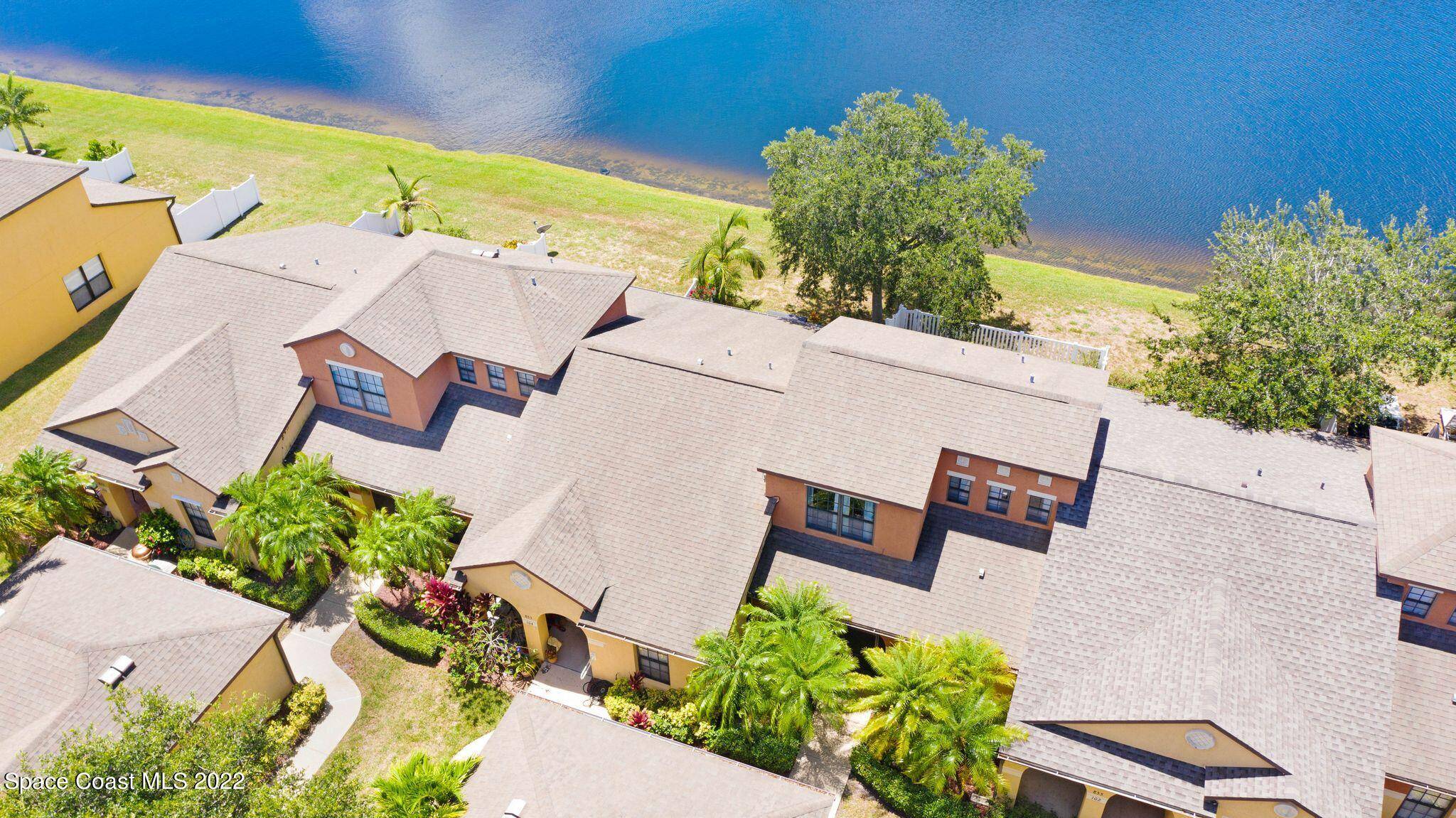 Melbourne, FL 32901,855 Luminary CIR #103