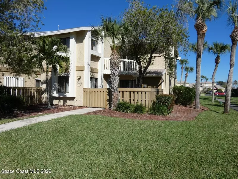 1020 Abada CT NE #105, Palm Bay, FL 32905