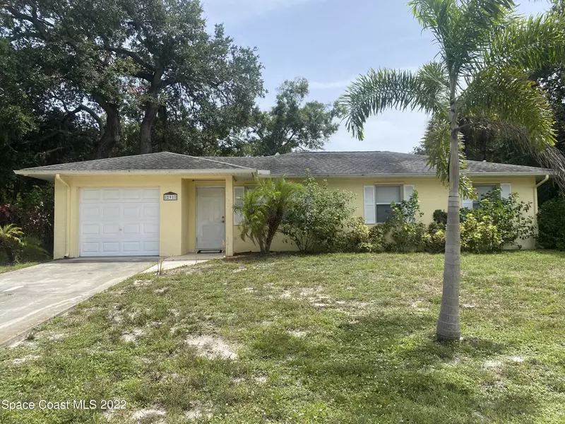 291 Englar DR, Sebastian, FL 32958