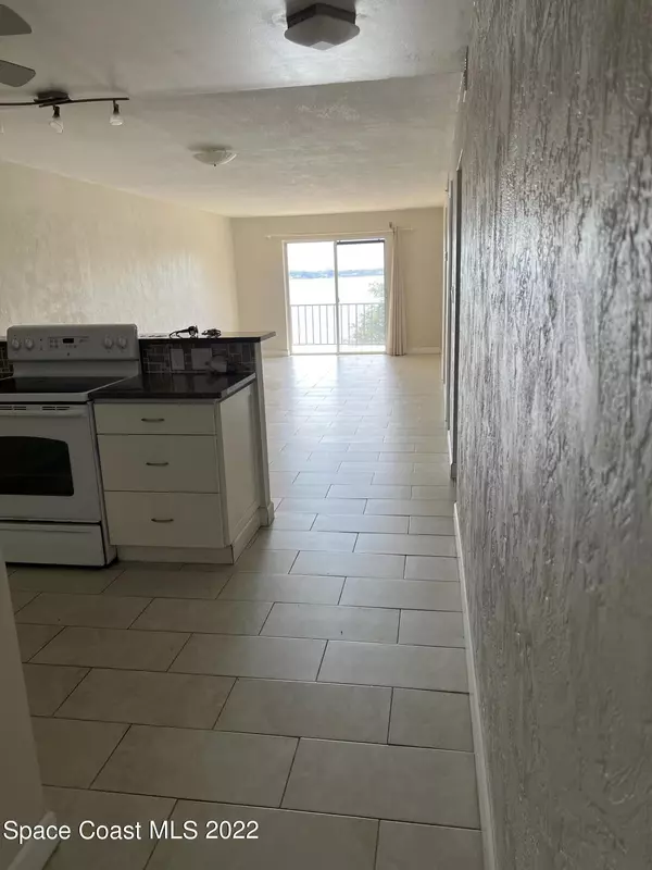 Rockledge, FL 32955,1049 Rockledge DR #405 B