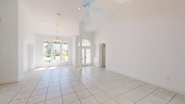 Indialantic, FL 32903,132 Cambridge CT