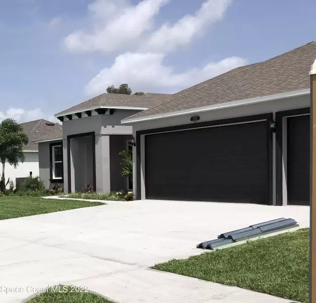 1752 Killian DR, Palm Bay, FL 32905