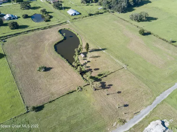 Mims, FL 32754,0000 Dixie Way