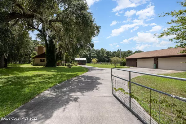 Mims, FL 32754,3450 Todd LN