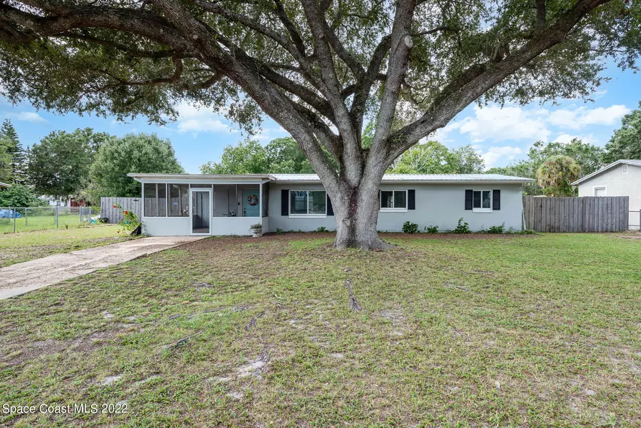 5750 Stamford ST, Mims, FL 32754