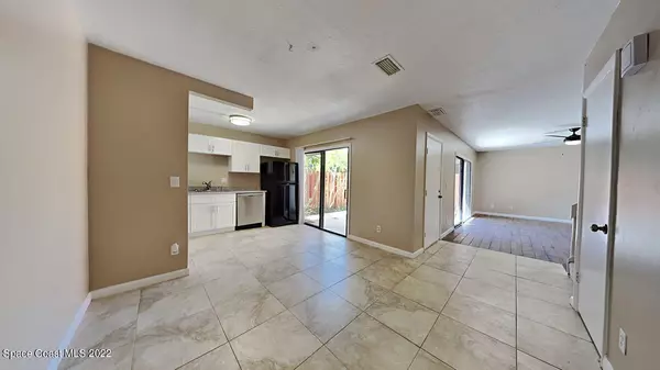 Palm Bay, FL 32905,2313 Vista Oaks CIR NE