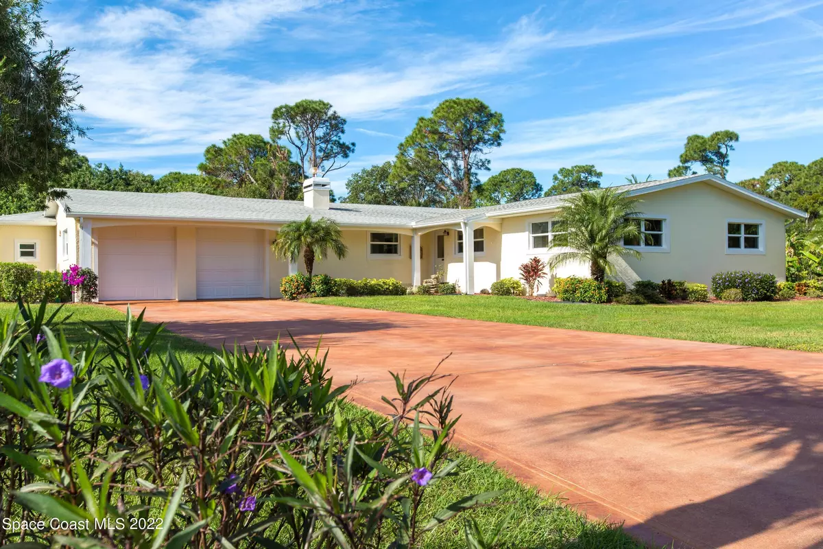 Merritt Island, FL 32952,526 Elliot DR