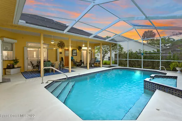 Melbourne, FL 32901,925 Whisperoak DR