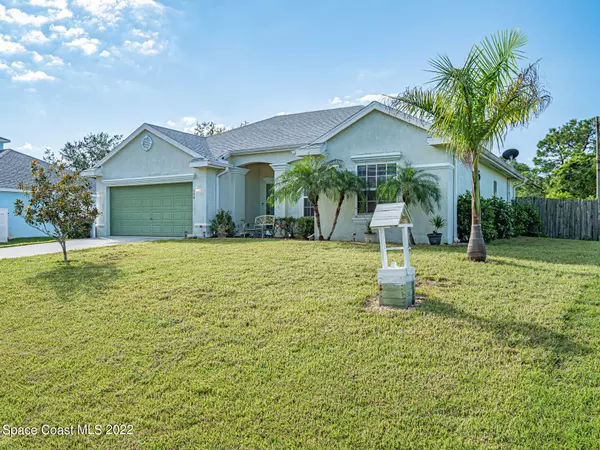 590 Coconut ST SE, Palm Bay, FL 32909