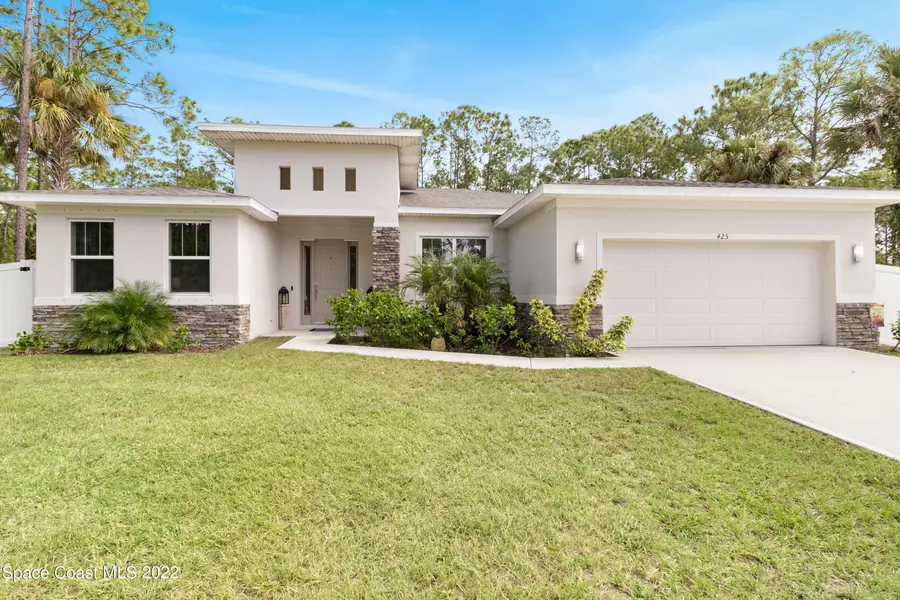 425 Privet CT NW, Palm Bay, FL 32907