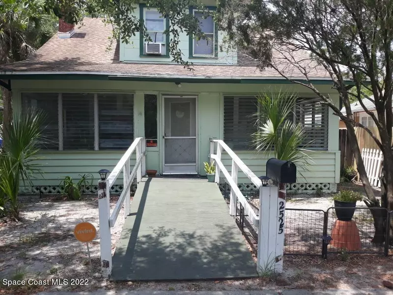 2525 Oakdale ST S, St. Petersburg, FL 33705