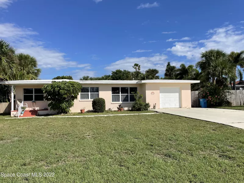 410 Magnolia AVE, Melbourne Beach, FL 32951