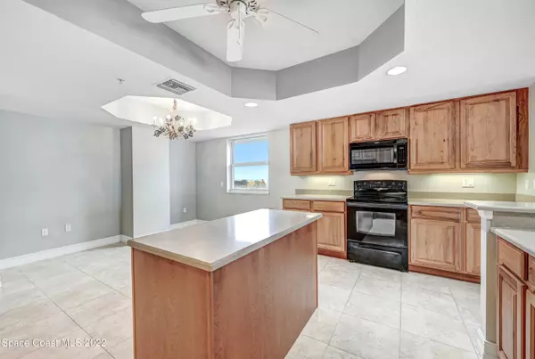 Titusville, FL 32796,5 Indian River AVE #401