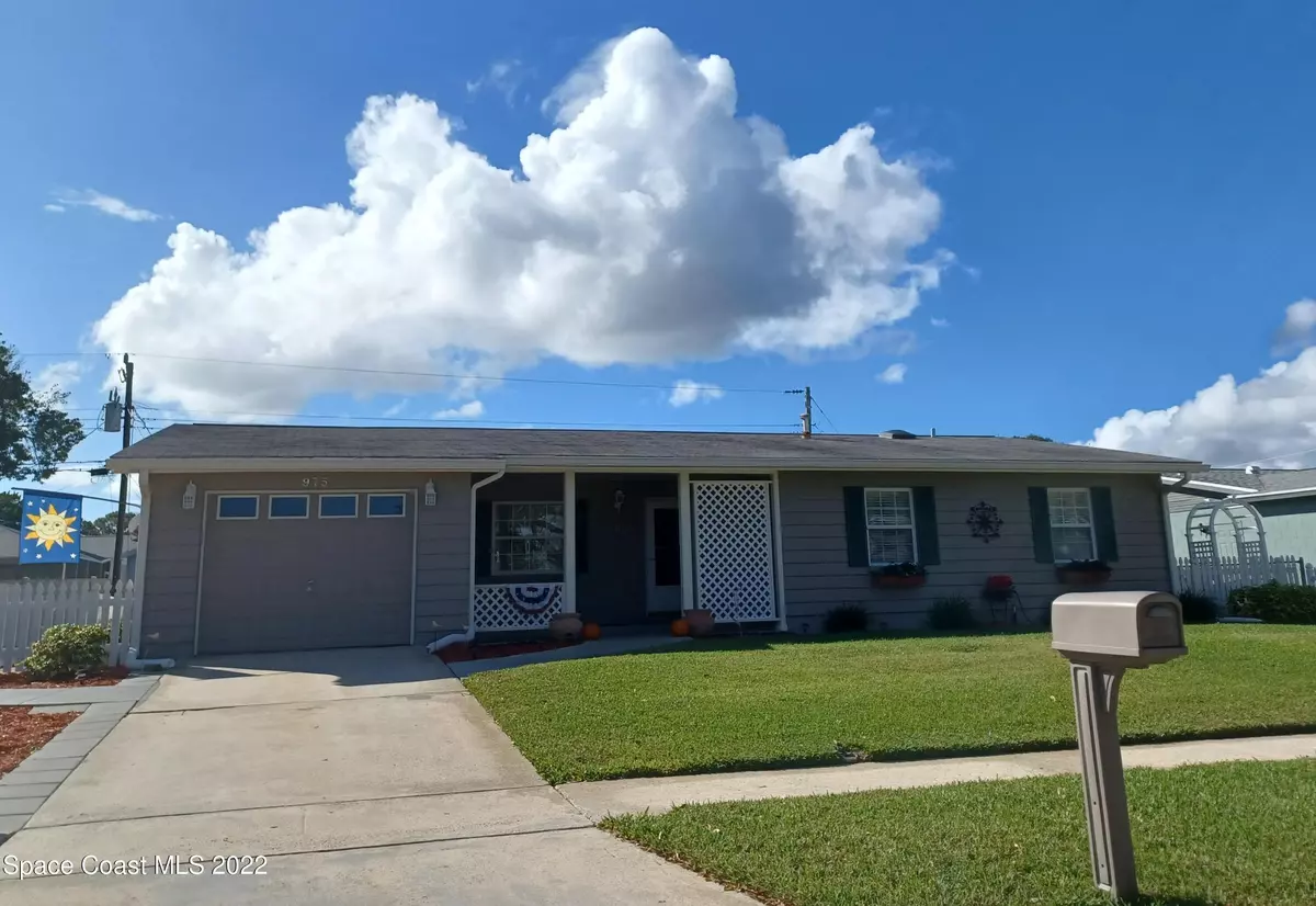 Titusville, FL 32780,975 Lisa DR