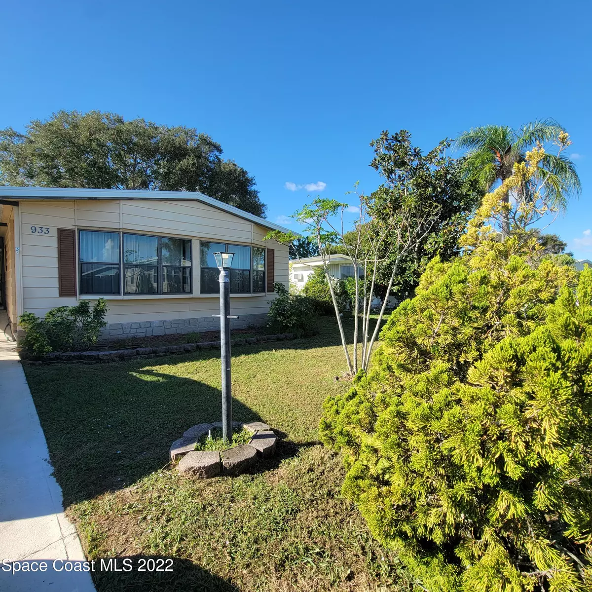 Barefoot Bay, FL 32976,933 Frangi Pani DR