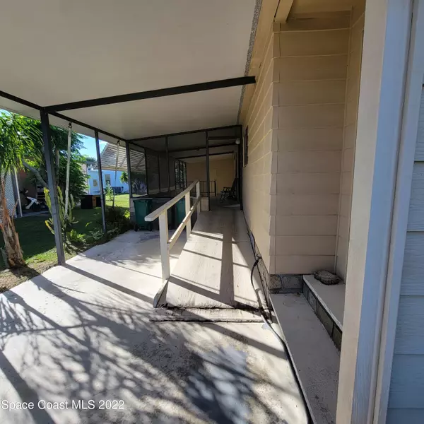 Barefoot Bay, FL 32976,933 Frangi Pani DR