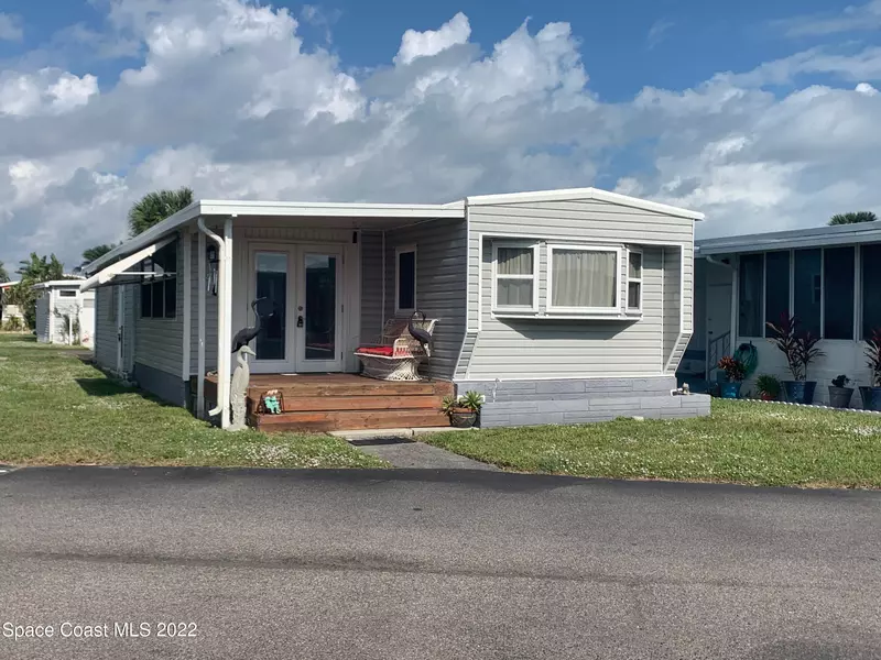 248 Liberty LN, Melbourne Beach, FL 32951