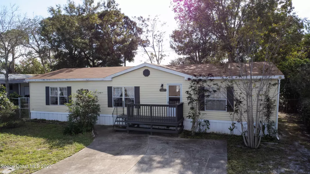 1017 Limerick LN, Rockledge, FL 32955