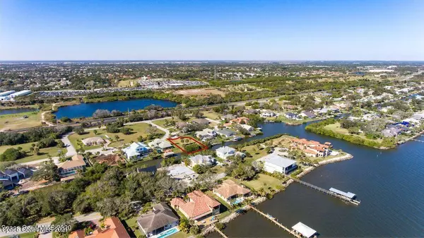 Rockledge, FL 32955,520 Bosun CT