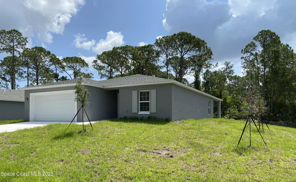 797 Geoffrey AVE SW, Palm Bay, FL 32908