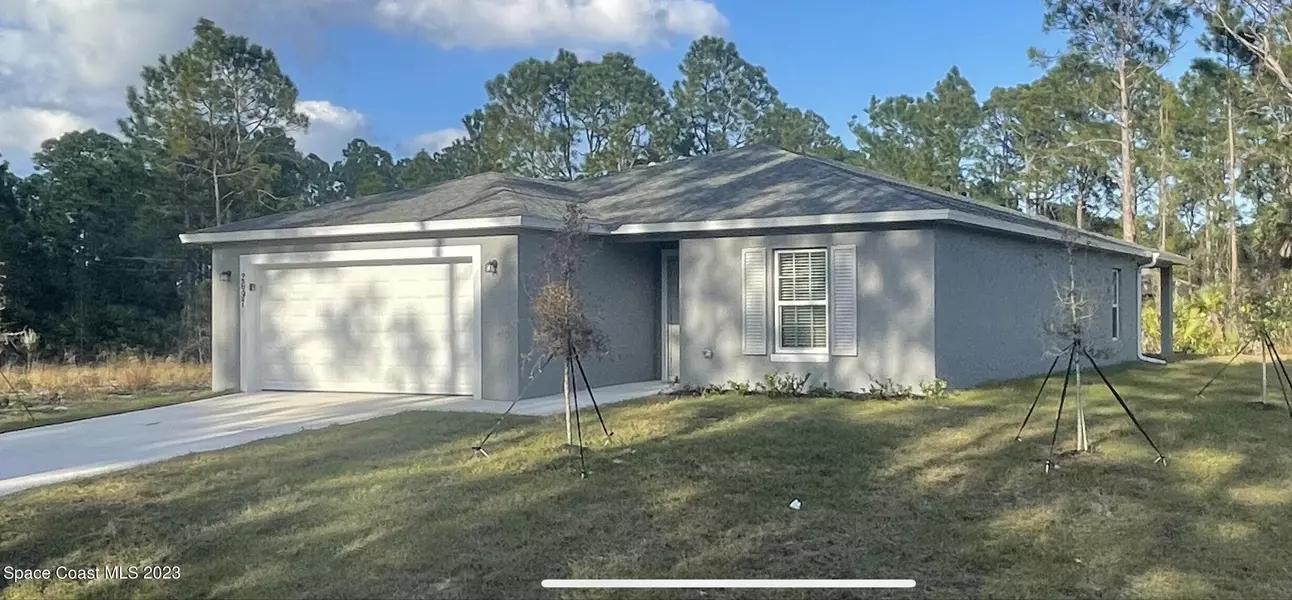 2697 Dennis AVE SE, Palm Bay, FL 32909