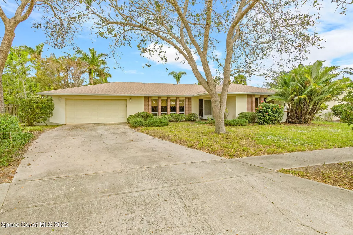 Satellite Beach, FL 32937,559 W Amherst CIR