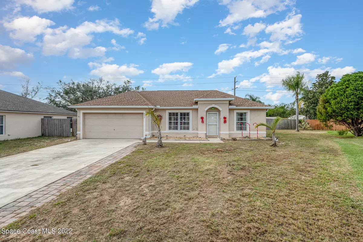 Titusville, FL 32780,955 Cypress CT