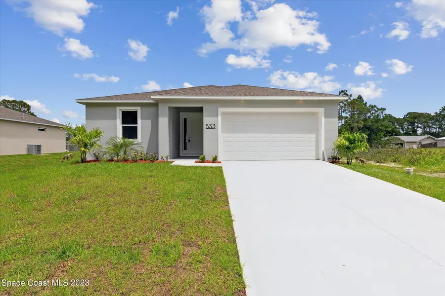 533 Hillsdale AVE NW, Palm Bay, FL 32907