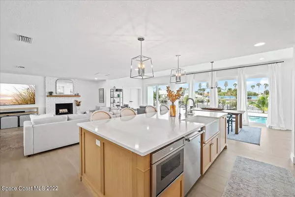 Indian Harbour Beach, FL 32937,516 Eleuthera LN